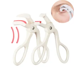 curvador de cílios portátil com um clip