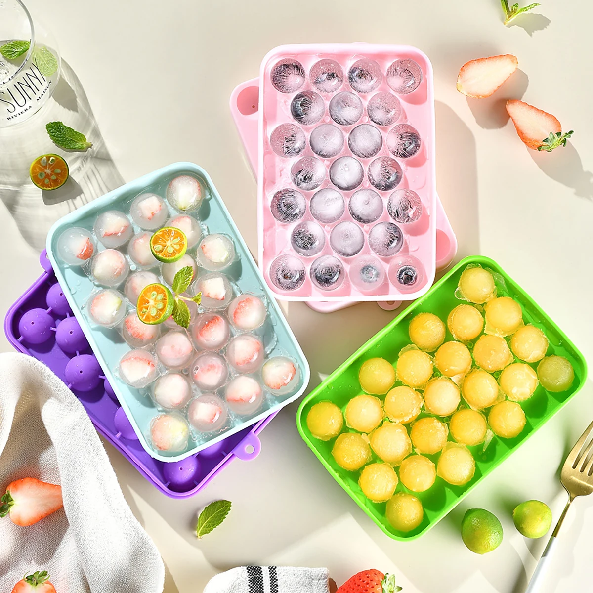Molde de Gelo em Silicone com Tampa 25 Grades - Imagem 6