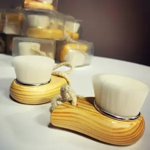 escova de limpeza facial manual