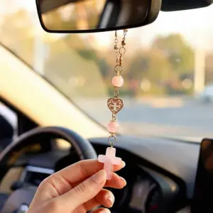 pingente cruz quartzo rosa retrovisor
