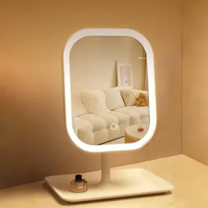 espelho de maquiagem com luz