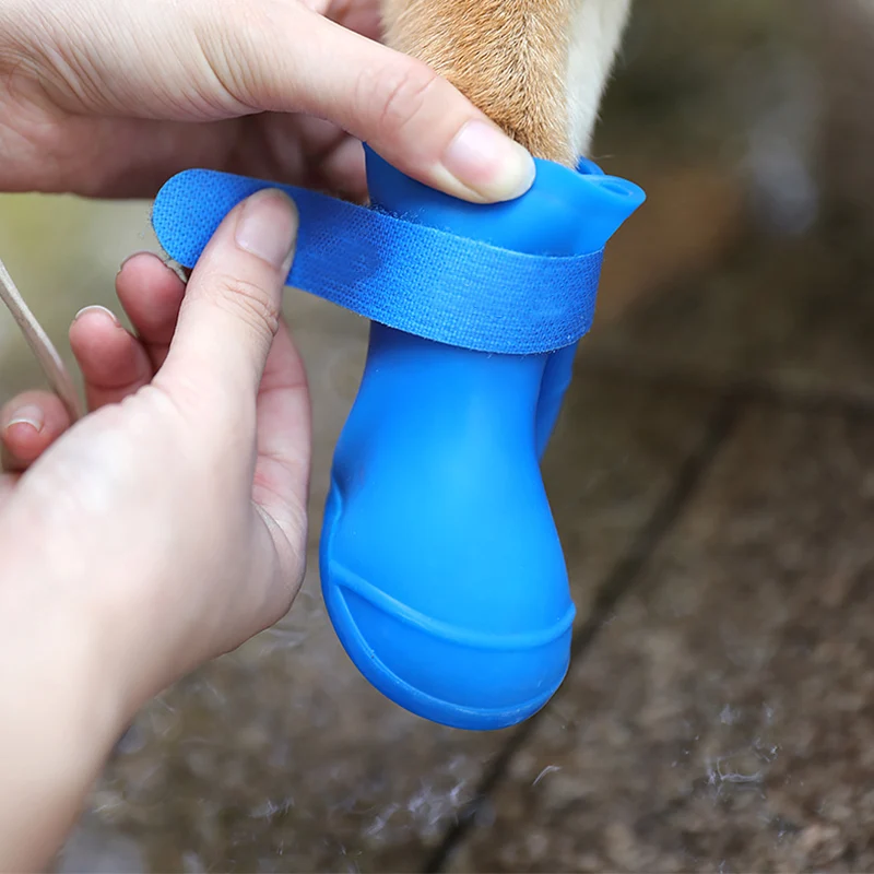 Bota de borracha antiderrapante para cães e gatos 4 unidades - Imagem 4