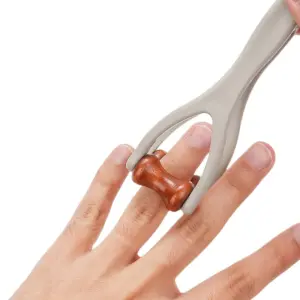 massageador de dedos e mãos de madeira