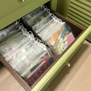 sacos plásticos com zíper para armazenamento