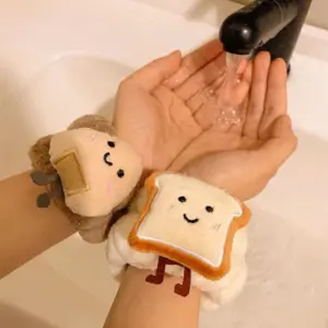 pulseira de velo para lavar o rosto