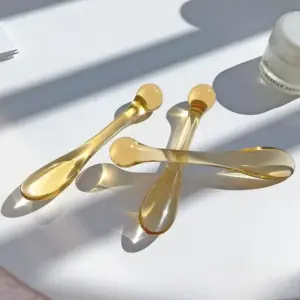 aplicador de creme para os olhos