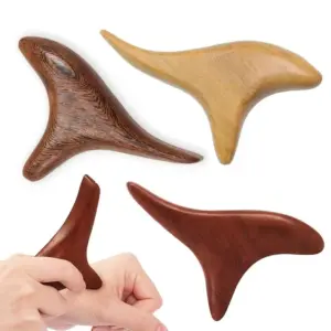 bastão de massagem triangular de madeira