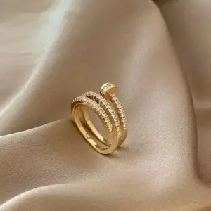 anel feminino cobre zircônia dourado