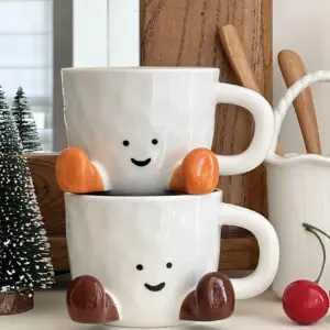 caneca de cerâmica rosto feliz