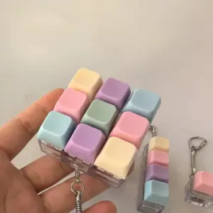 fidget teclado chaveiro antiestresse