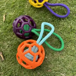 bola de mastigar oca para cães