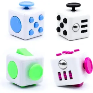 fidget dice colorido