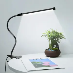 luminária de mesa led tipo clip