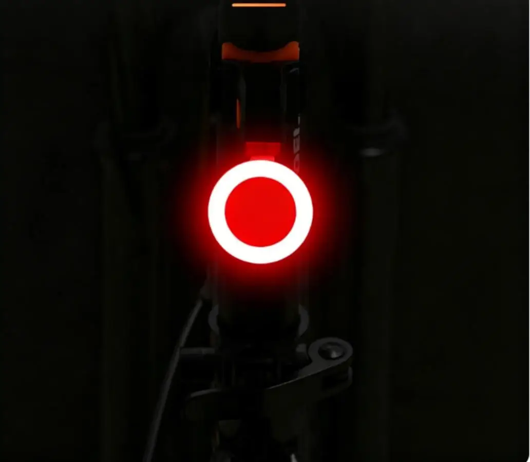Lanterna Traseira LED Bicicleta Recarregável USB - Imagem 6