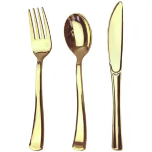 conjunto de talheres descartáveis dourados