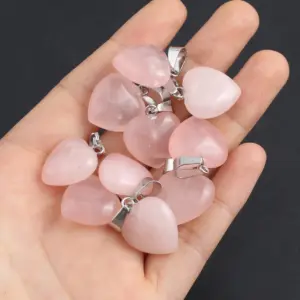 pingente de cristal quartzo rosa coração